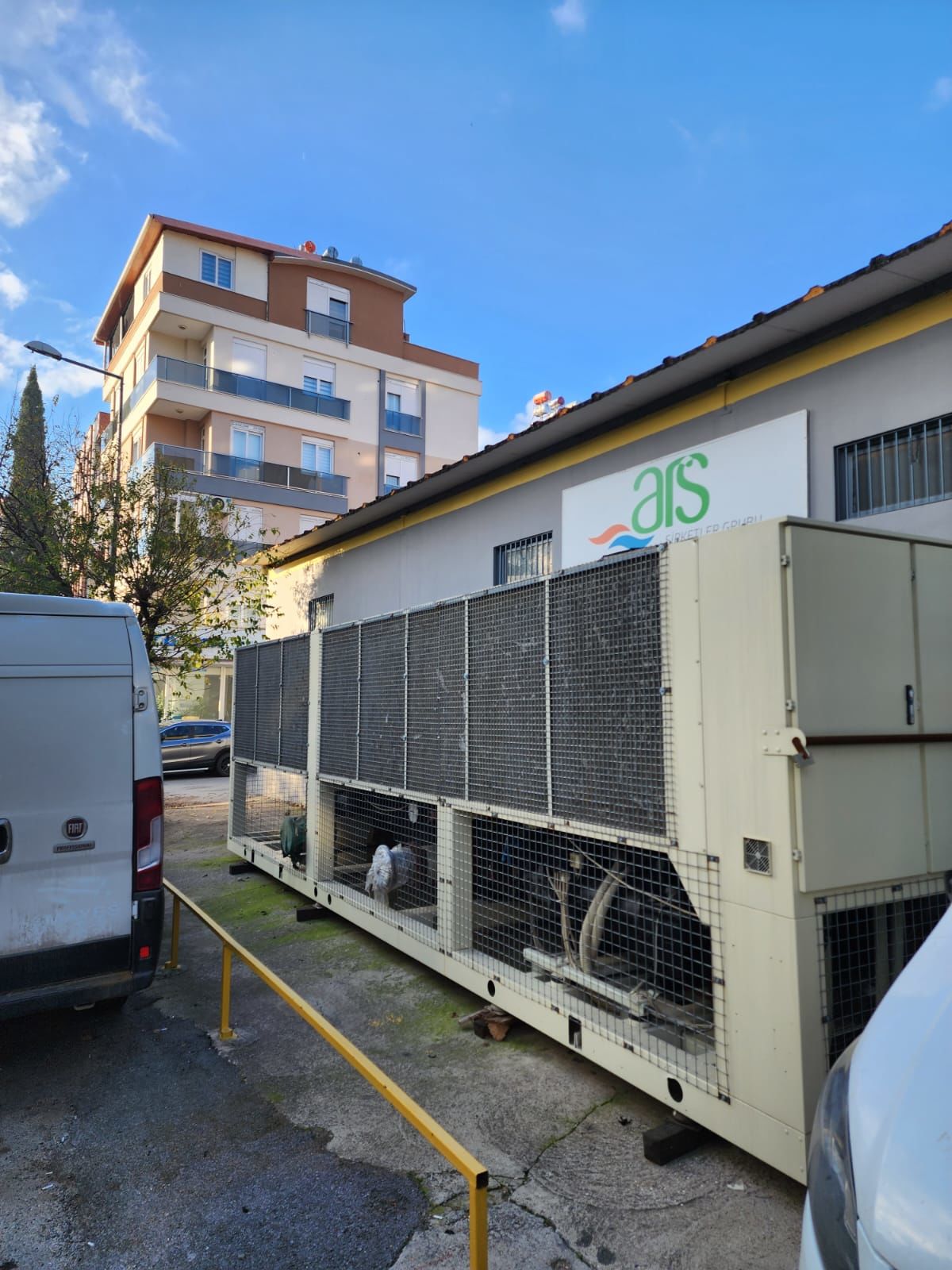 McQuay 2002 Model 1400kw Kiralık Chiller
